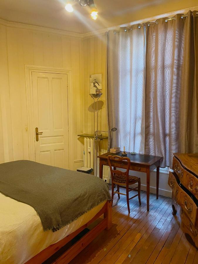 Beautiful Flat In The Center Of 6 Th District * Parigi